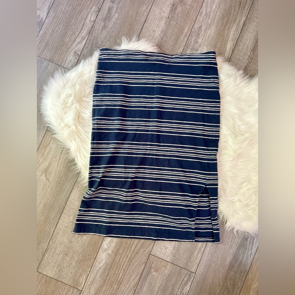 PATAGONIA | Navy and White Striped Pull On Midi Skirt with Side Slits (L)